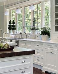 organized kitchen organizing best organizer SC South Carolina Upstate Oconee Greenville professional organizer expert Triste Horrell SYSTEMIZE best first closets pantry finances management women organized neat tidy design decorate drawers cabinets restful peaceful perfect home business makeover 